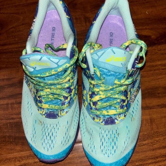 NEW ASICS- Gel Noosa Tri 10 - Picture 4 of 6
